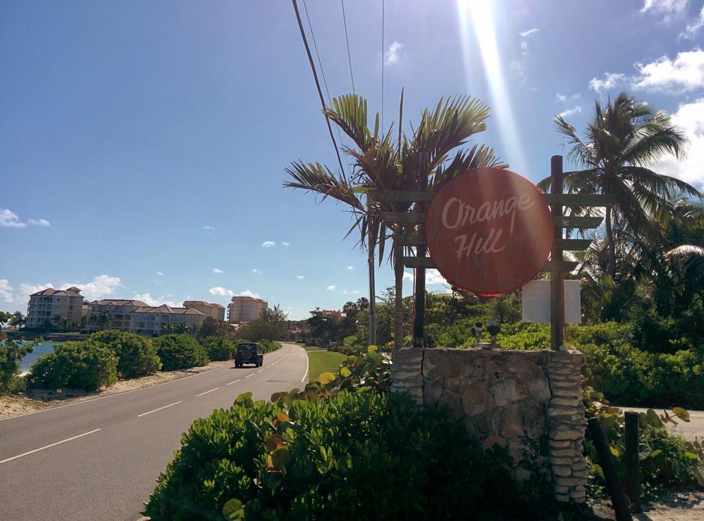 Orange Hill Beach Inn Nassau Exterior photo